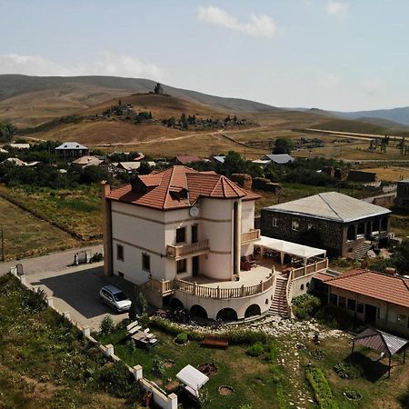 סבאן Tsaghkunq Guest House מראה חיצוני תמונה