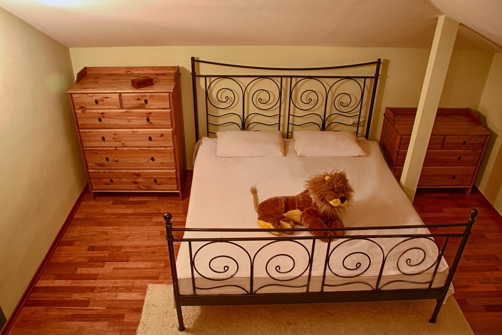 סבאן Tsaghkunq Guest House חדר תמונה